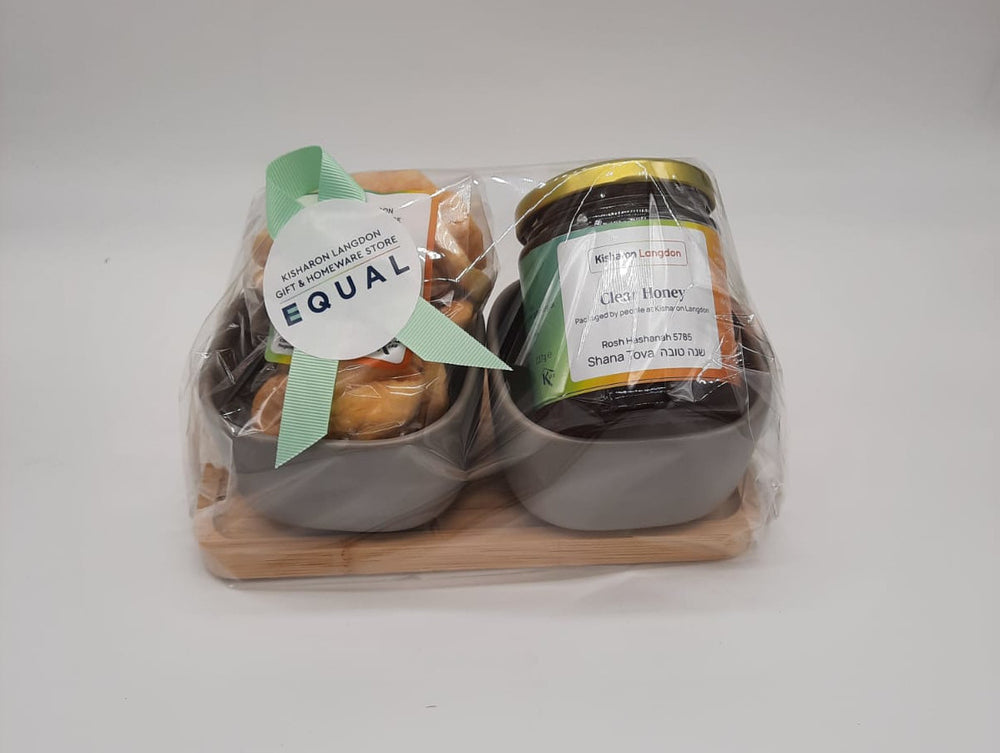 Share Bowls with Honey & Dried Apples Gift Set